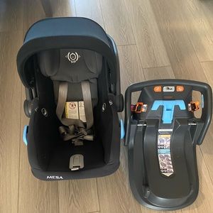 Uppa Baby Car seat 2 bases